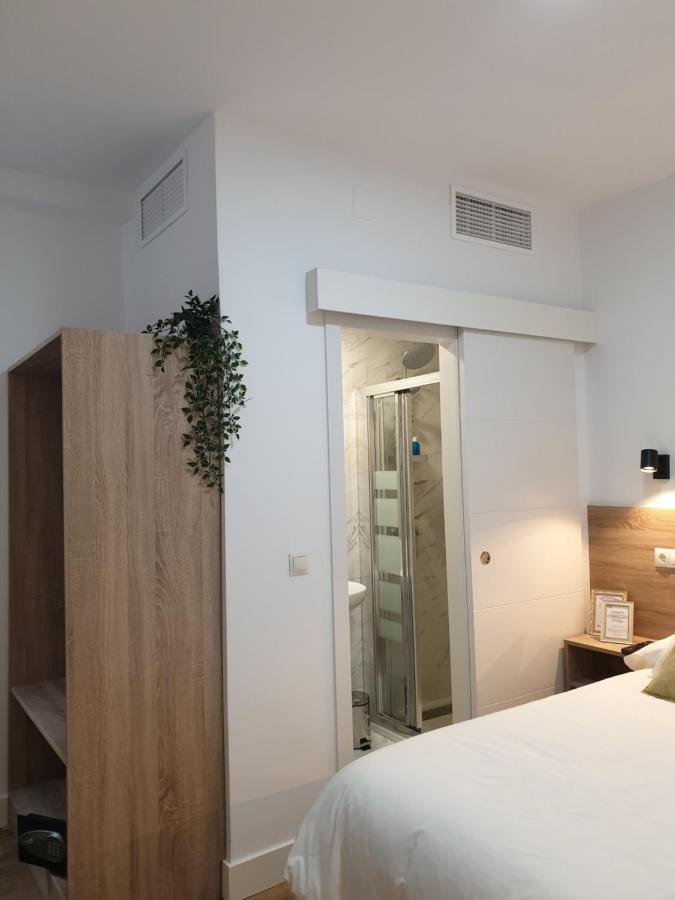 Norte Oviedo Rooms Madrid Exterior photo
