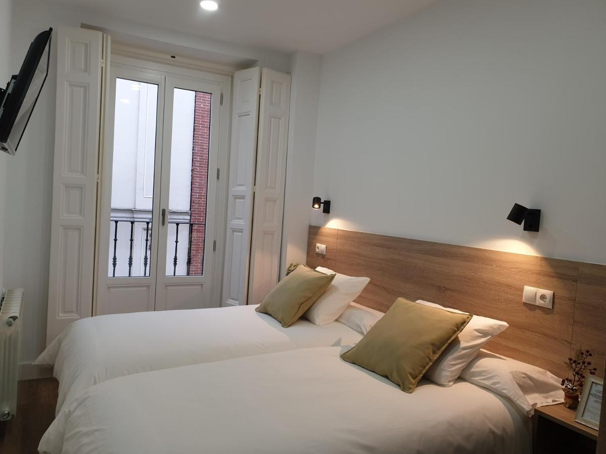 Norte Oviedo Rooms Madrid Exterior photo
