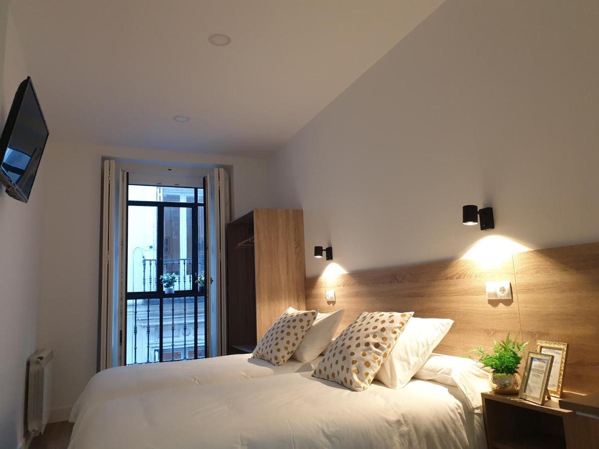 Norte Oviedo Rooms Madrid Exterior photo